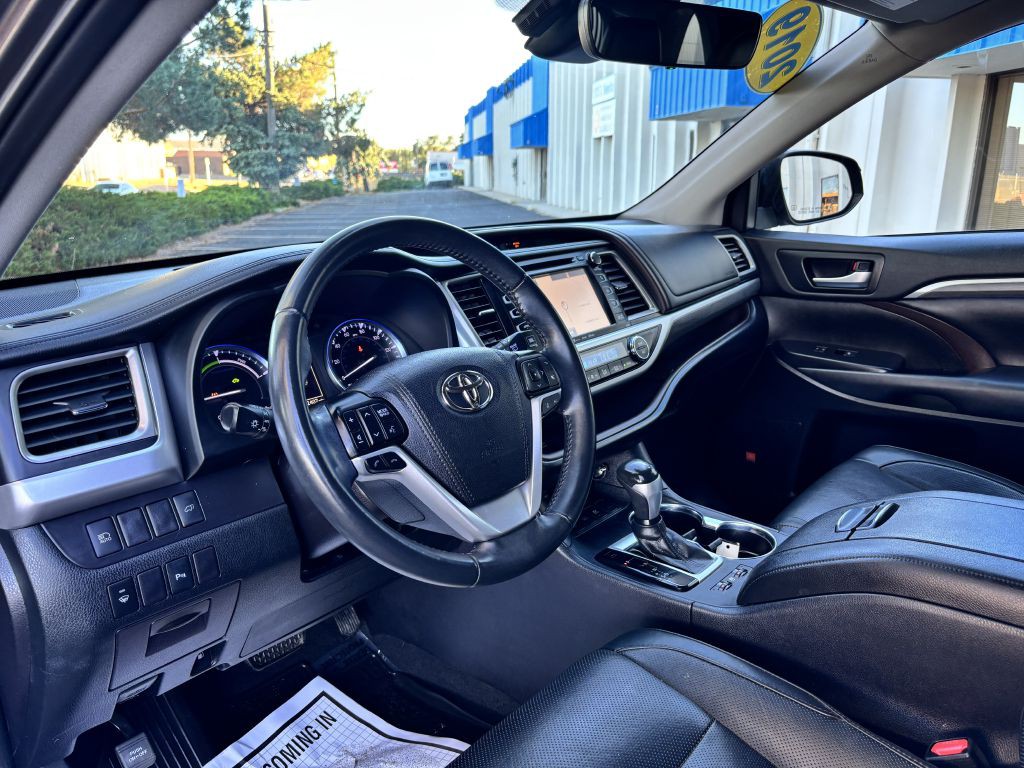 2019 Toyota Highlander Image 11