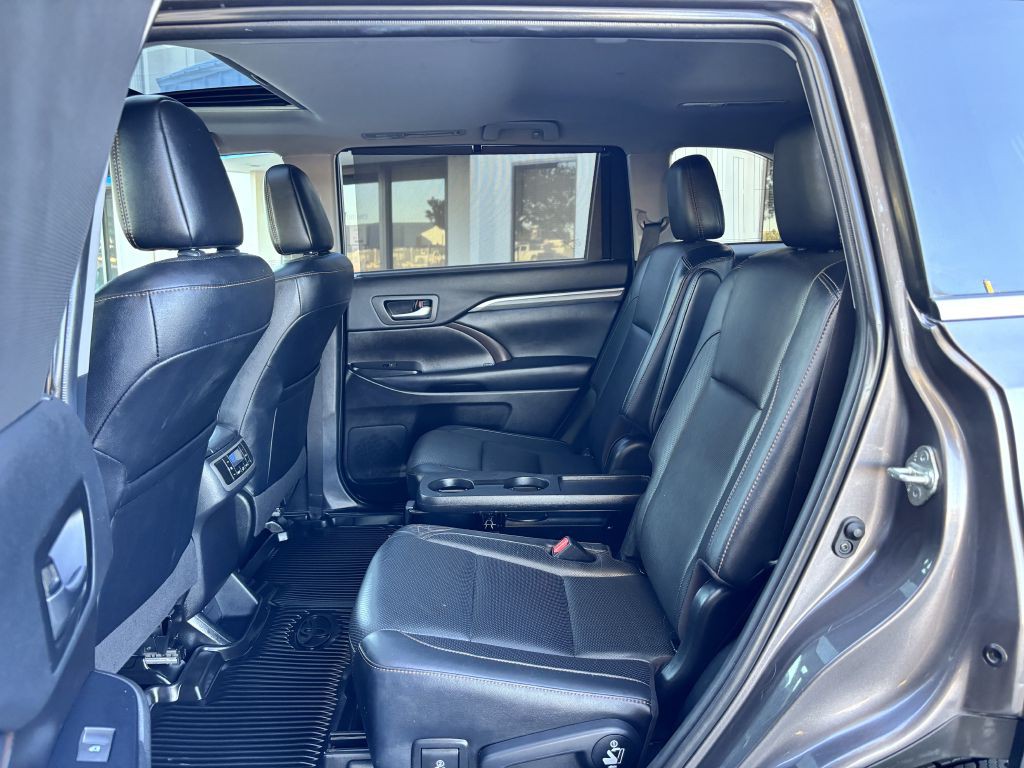 2019 Toyota Highlander Image 18