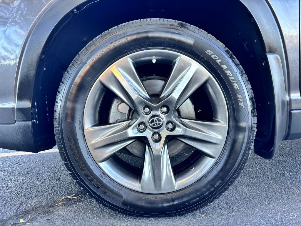 2019 Toyota Highlander Image 33