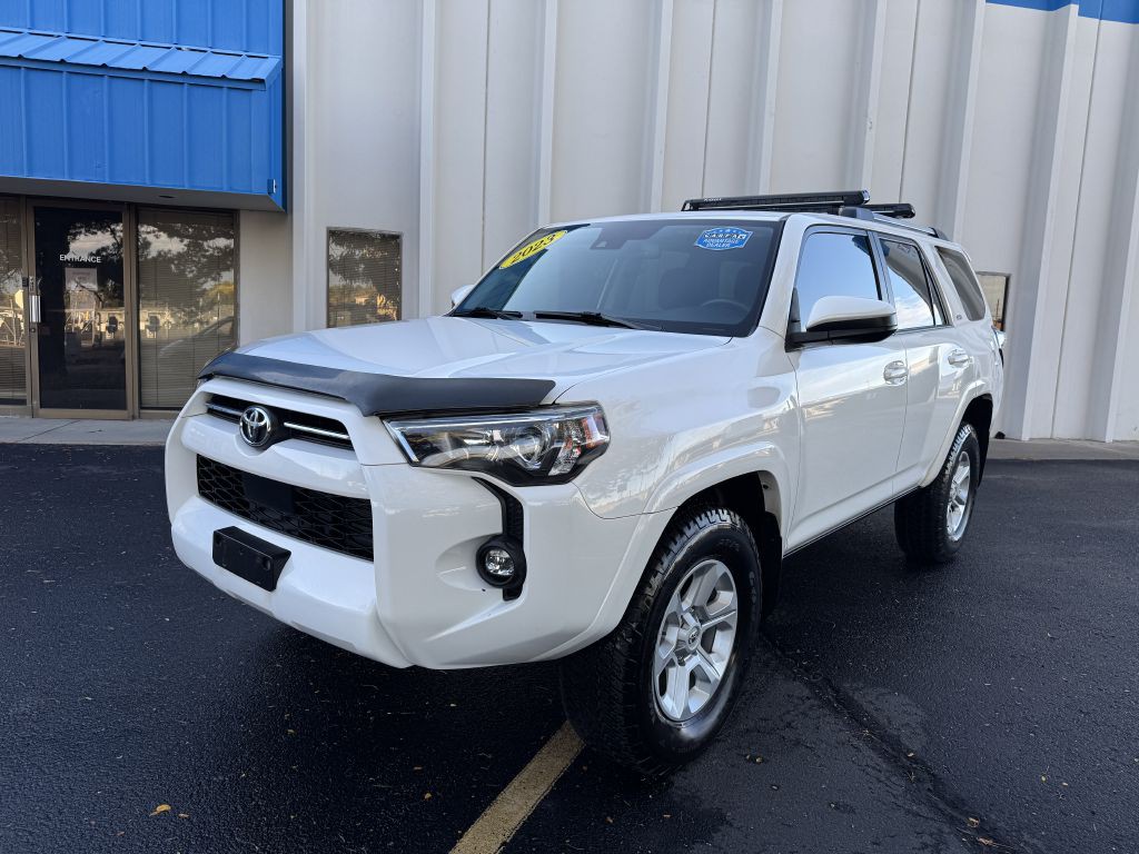2023 Toyota 4Runner Image 3