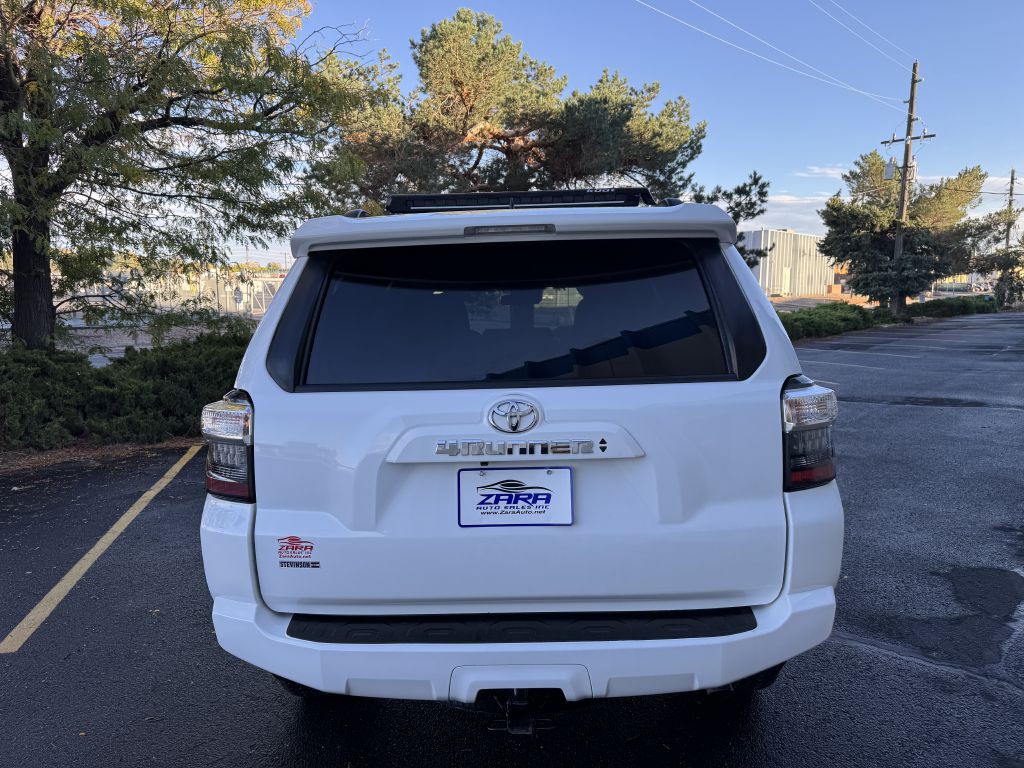 2023 Toyota 4Runner Image 6