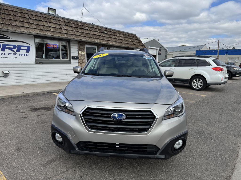 2017 Subaru Outback Image 2