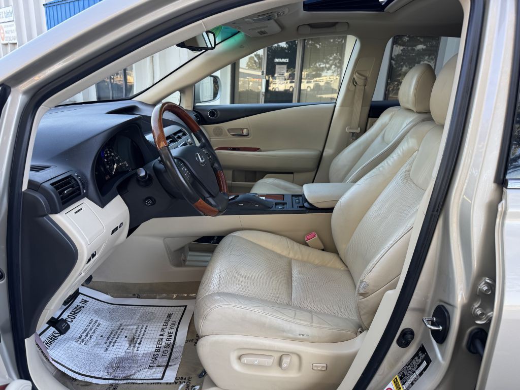 2012 Lexus RX 450h Image 11