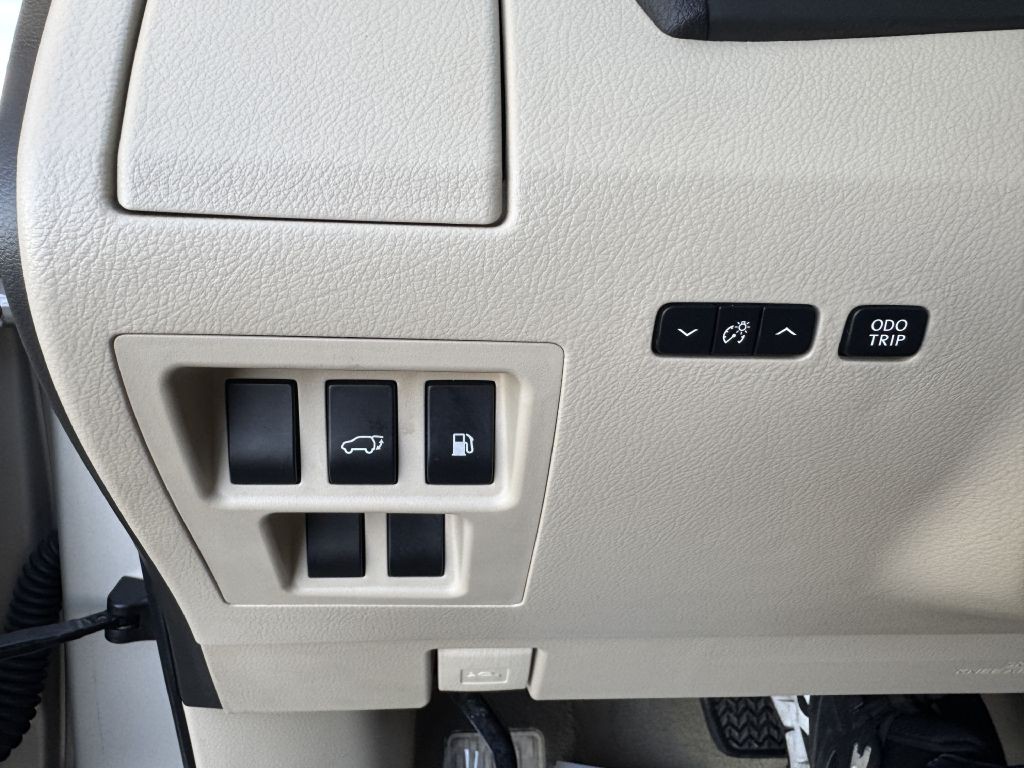 2012 Lexus RX 450h Image 25