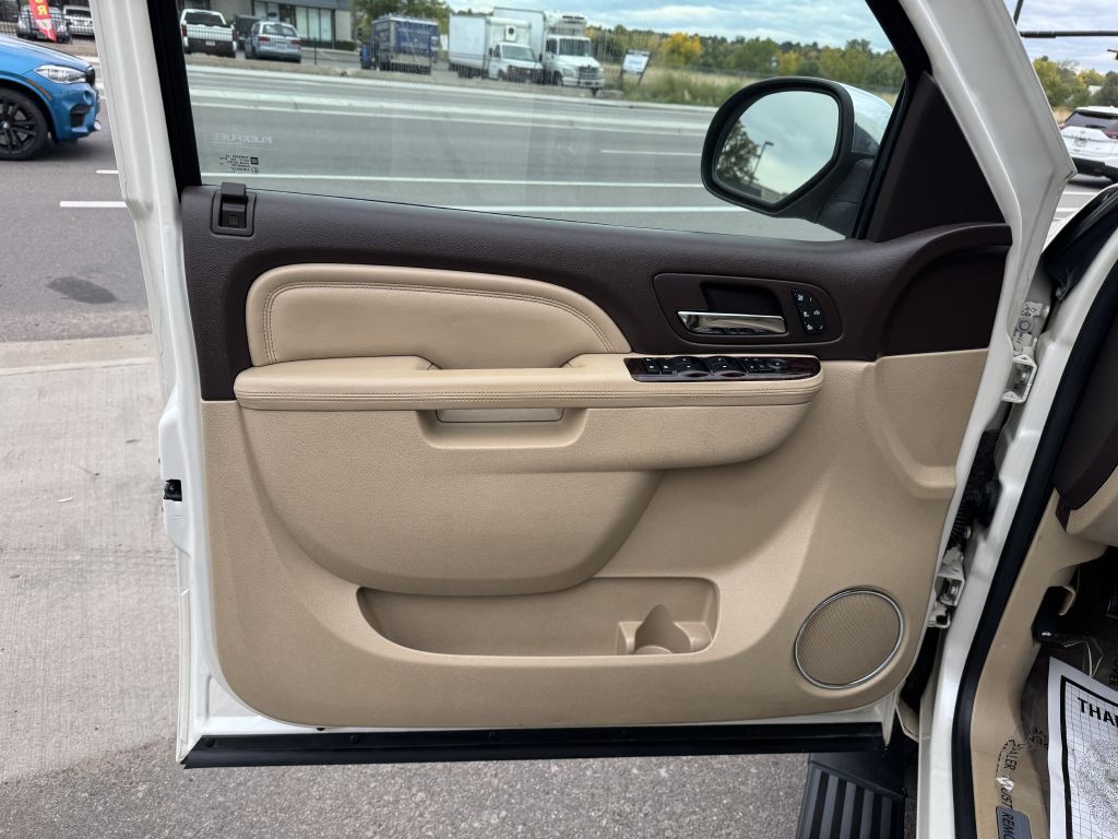 2014 GMC Yukon Image 16