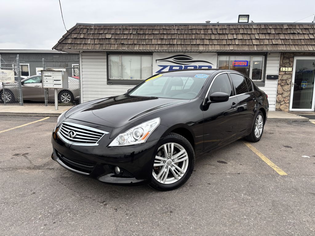 2013 INFINITI G37 Image 1