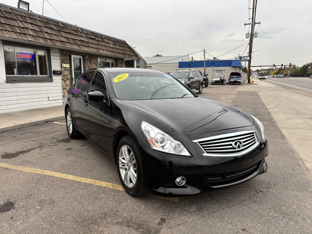 2013 INFINITI G37 Image 9