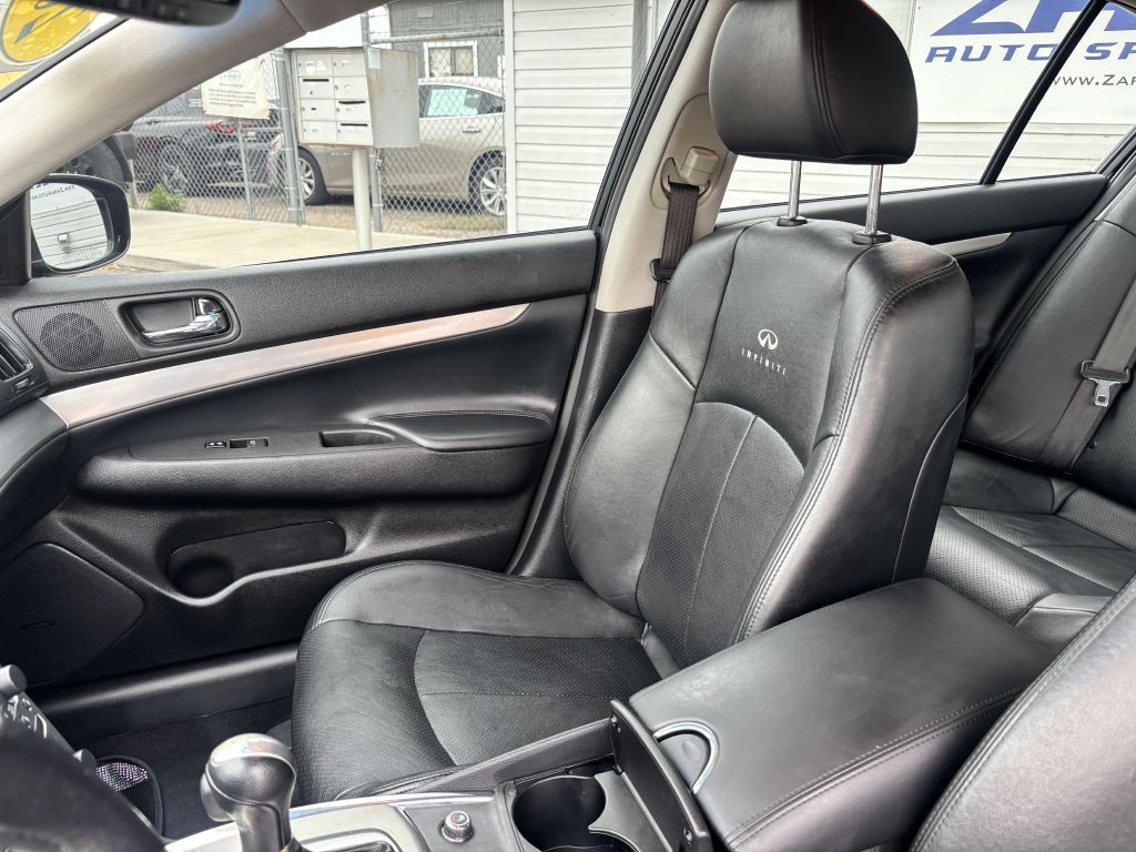 2013 INFINITI G37 Image 14