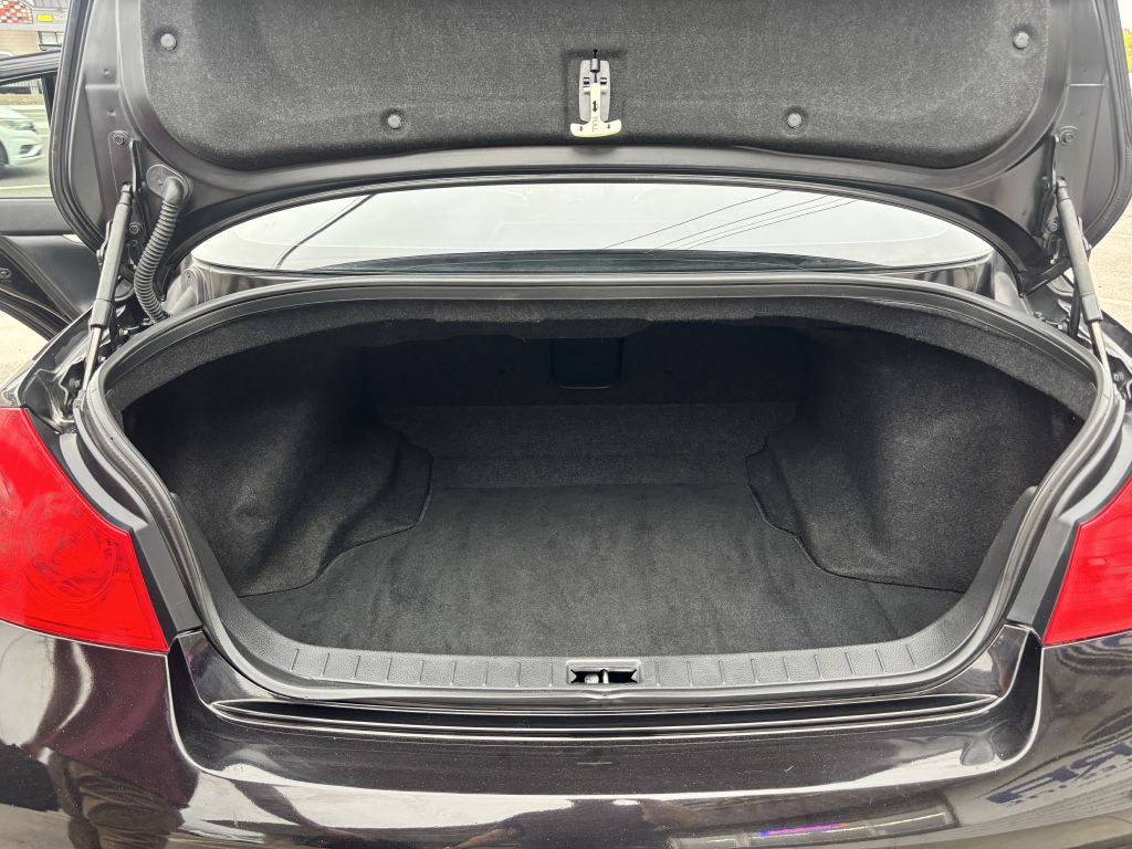 2013 INFINITI G37 Image 27