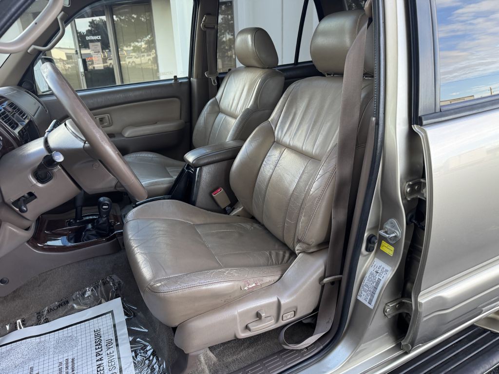 2001 Toyota 4Runner Image 12