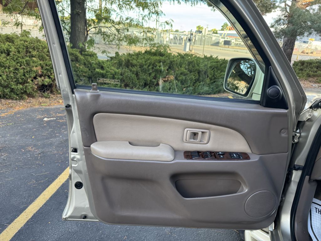 2001 Toyota 4Runner Image 15
