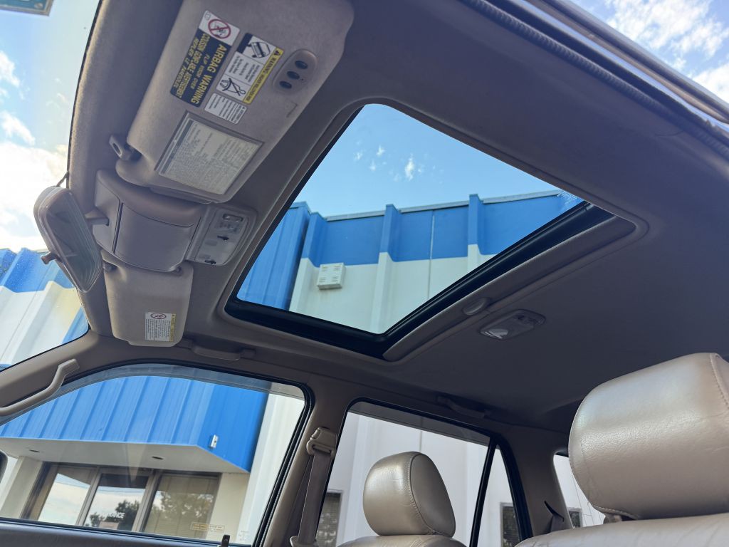 2001 Toyota 4Runner Image 16