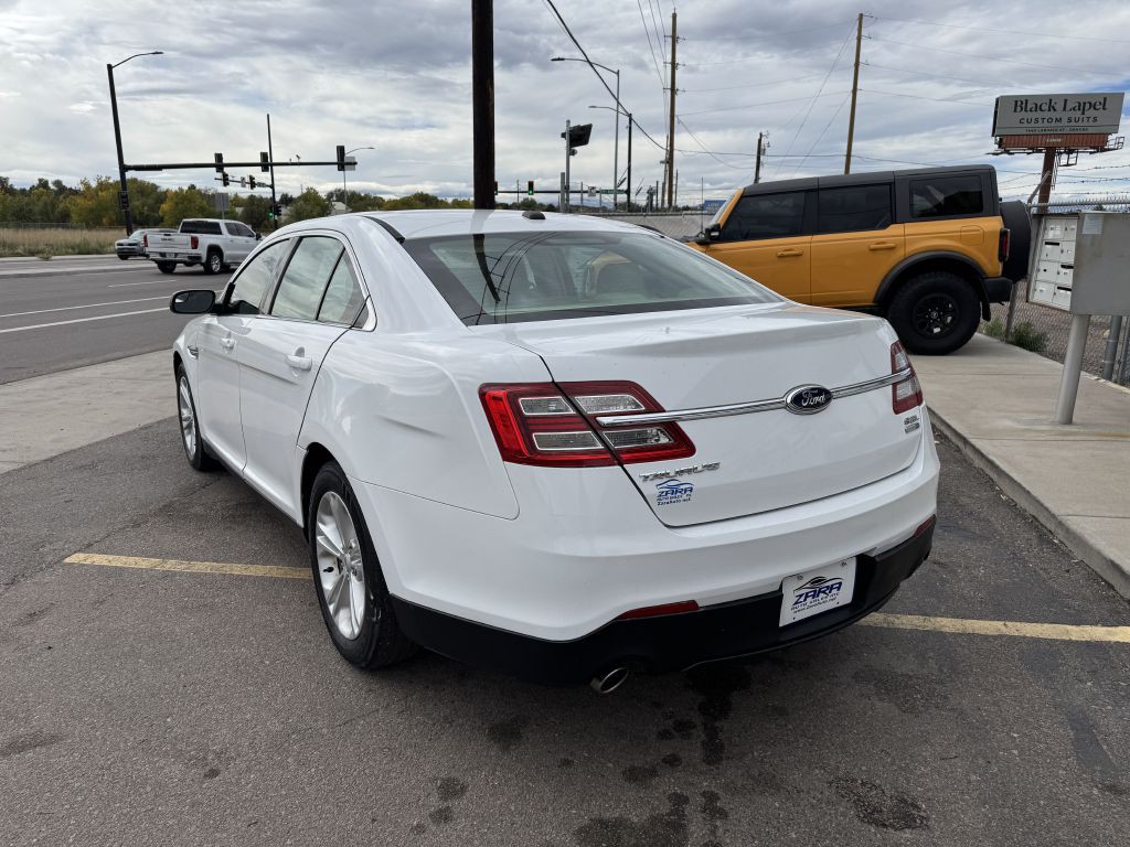 2013 Ford Taurus Image 5