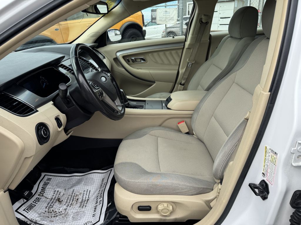 2013 Ford Taurus Image 11