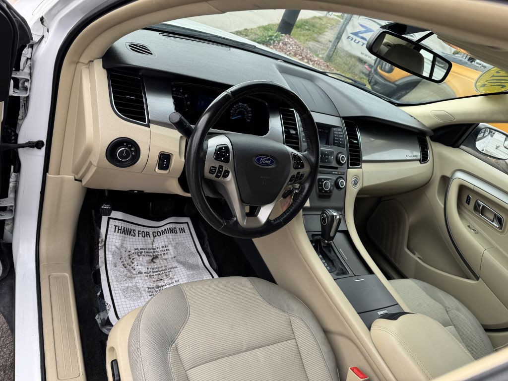 2013 Ford Taurus Image 14