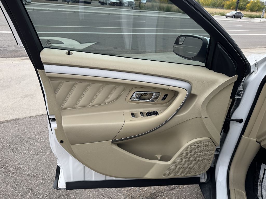 2013 Ford Taurus Image 15