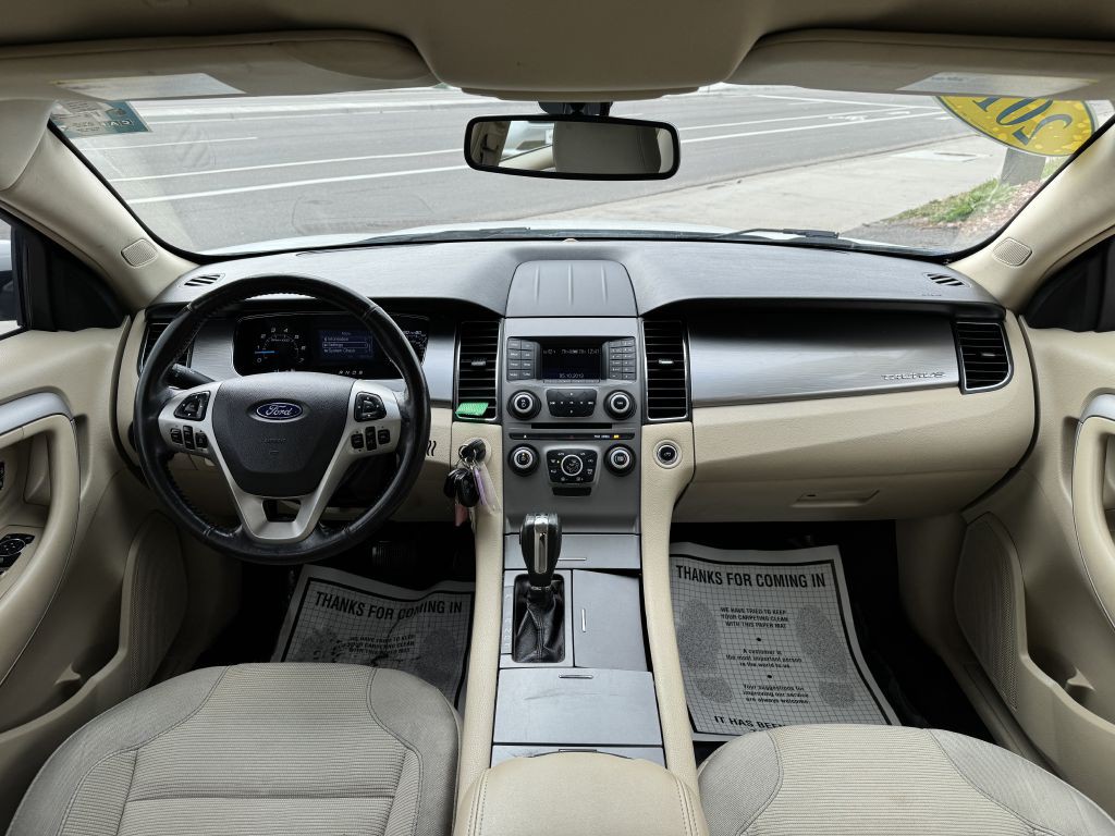 2013 Ford Taurus Image 17