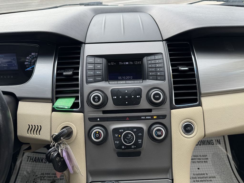 2013 Ford Taurus Image 18