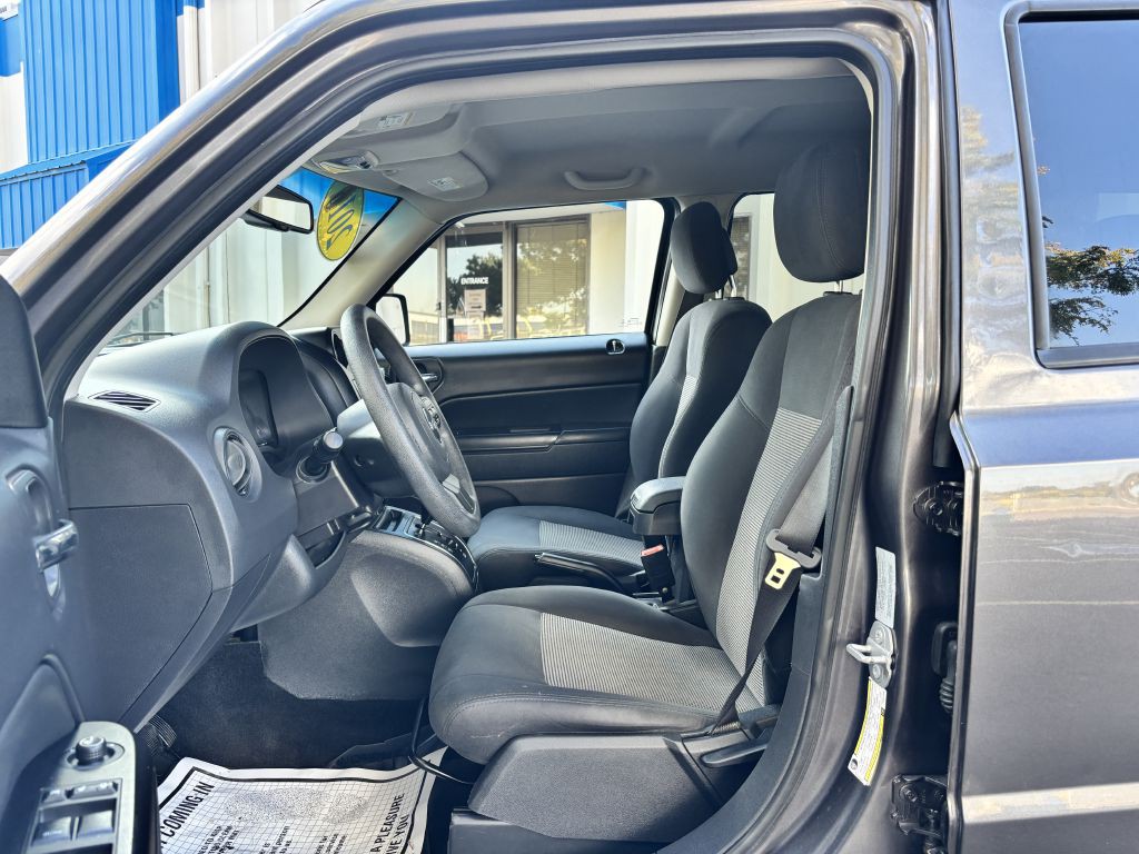 2016 Jeep Patriot Image 11