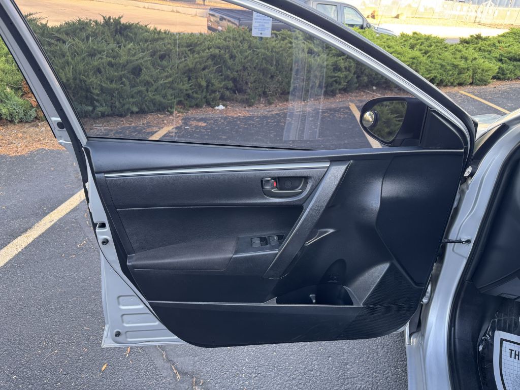 2014 Toyota Corolla Image 15