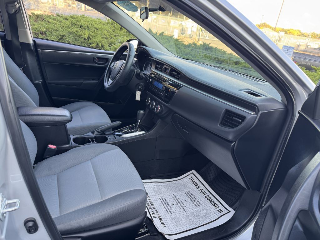 2014 Toyota Corolla Image 22