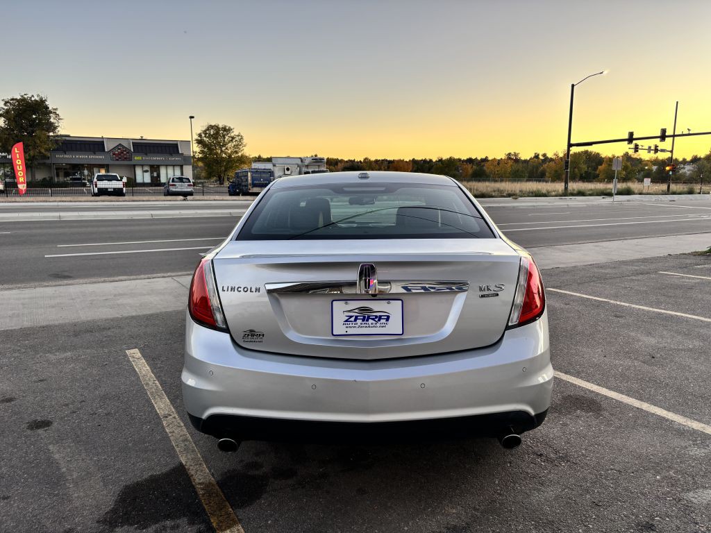 2010 Lincoln MKS Image 6