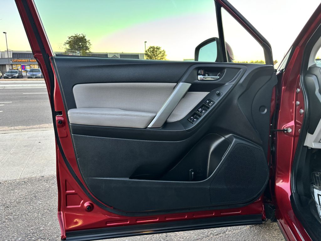 2014 Subaru Forester Image 17