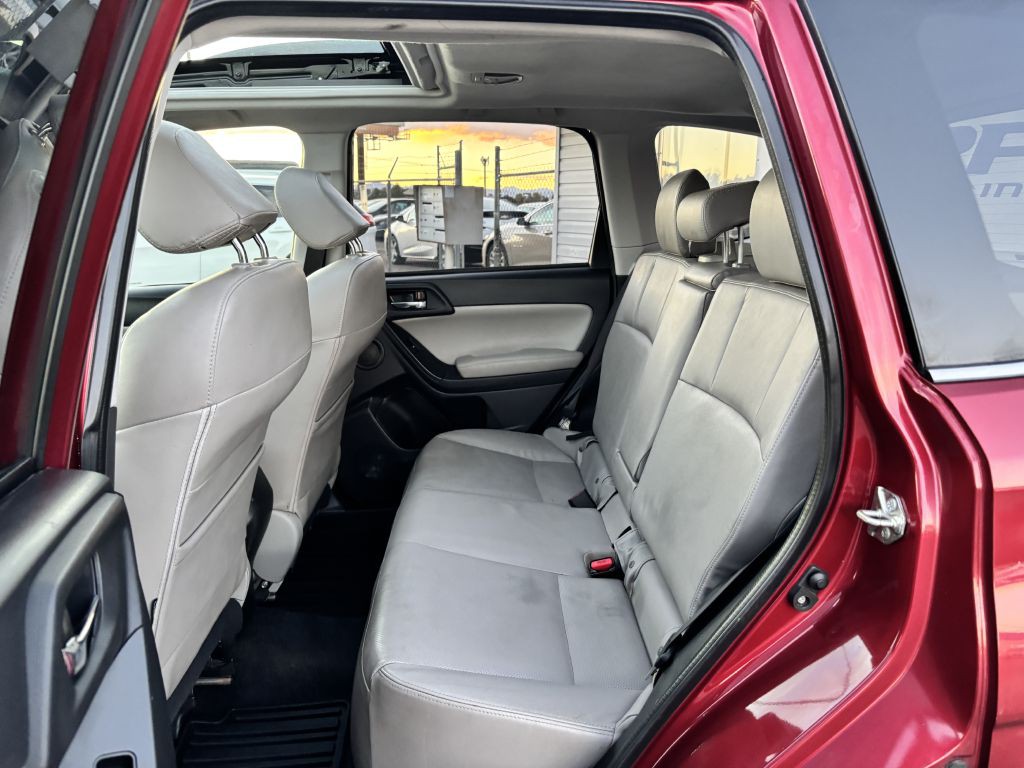 2014 Subaru Forester Image 18