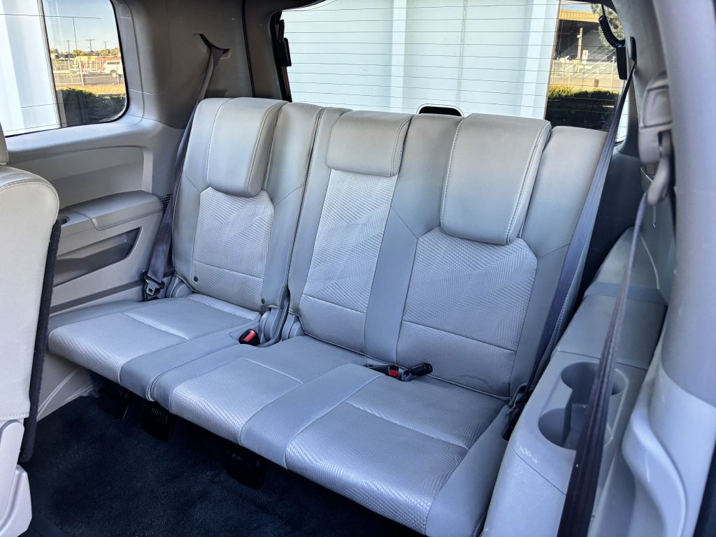 2015 Honda Pilot Image 18