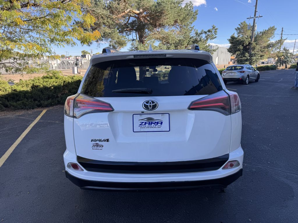 2017 Toyota Rav4 Image 6