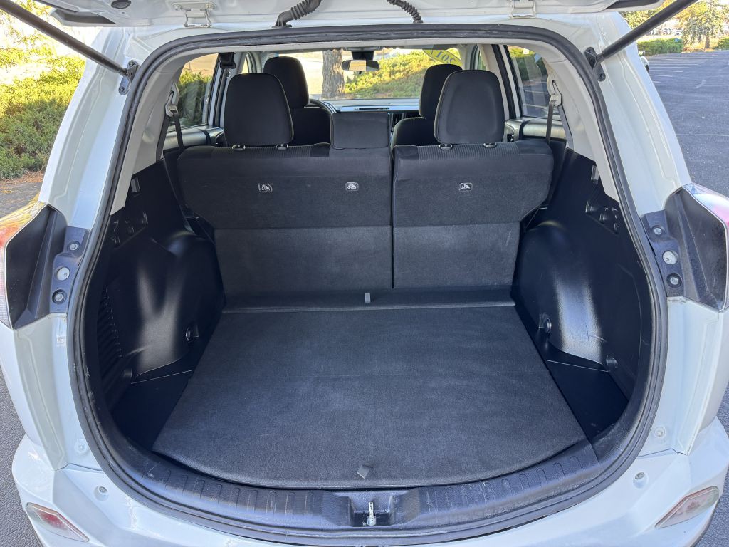 2017 Toyota Rav4 Image 27