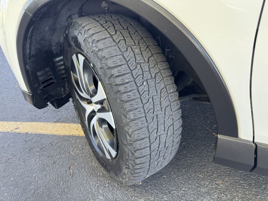 2017 Toyota Rav4 Image 29