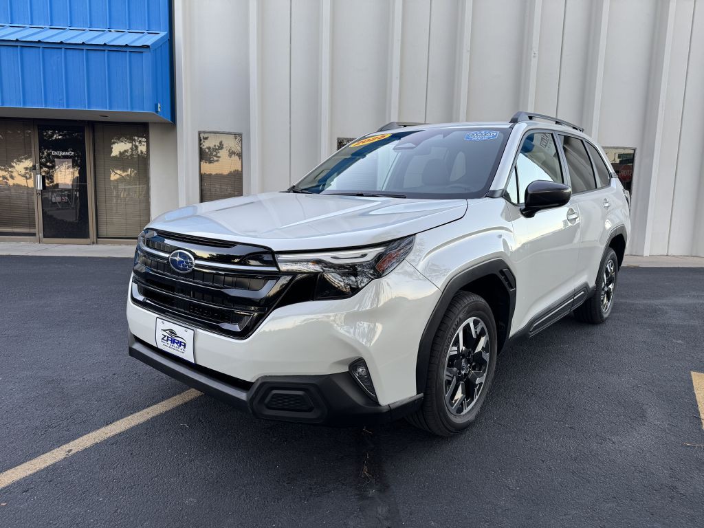 2025 Subaru Forester Image 3
