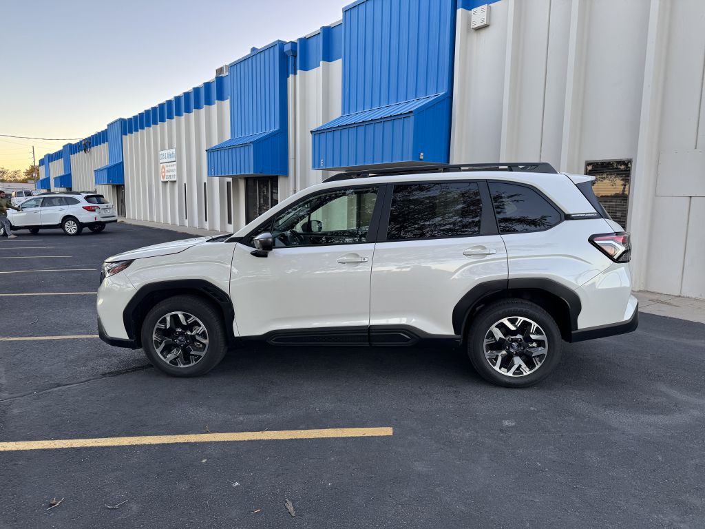2025 Subaru Forester Image 4