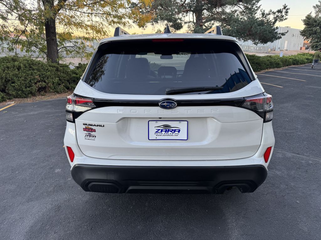 2025 Subaru Forester Image 6