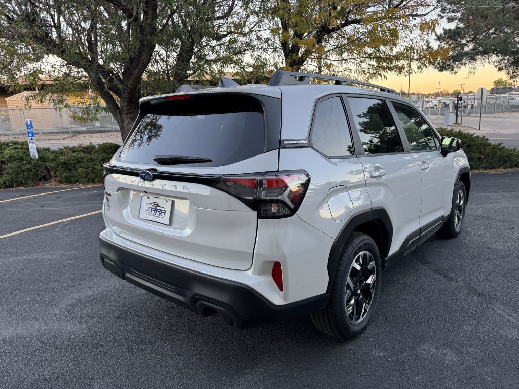 2025 Subaru Forester Image 7