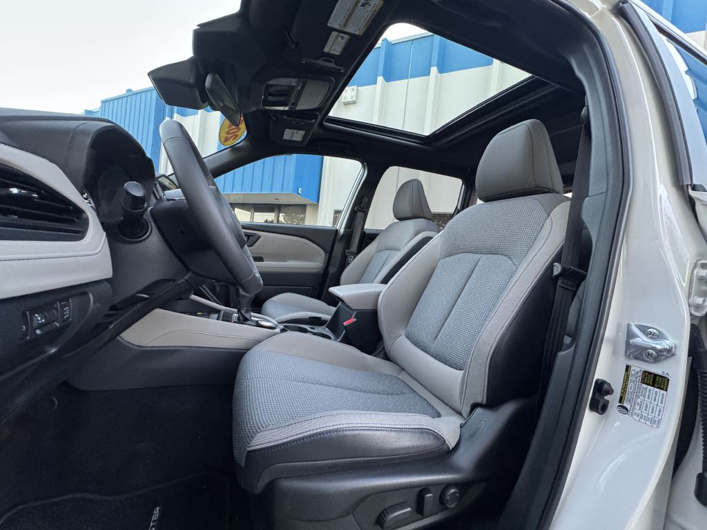 2025 Subaru Forester Image 29