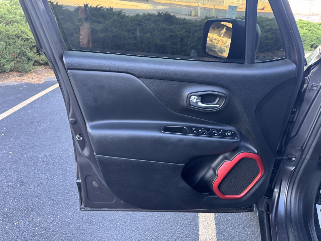 2018 Jeep Renegade Image 15