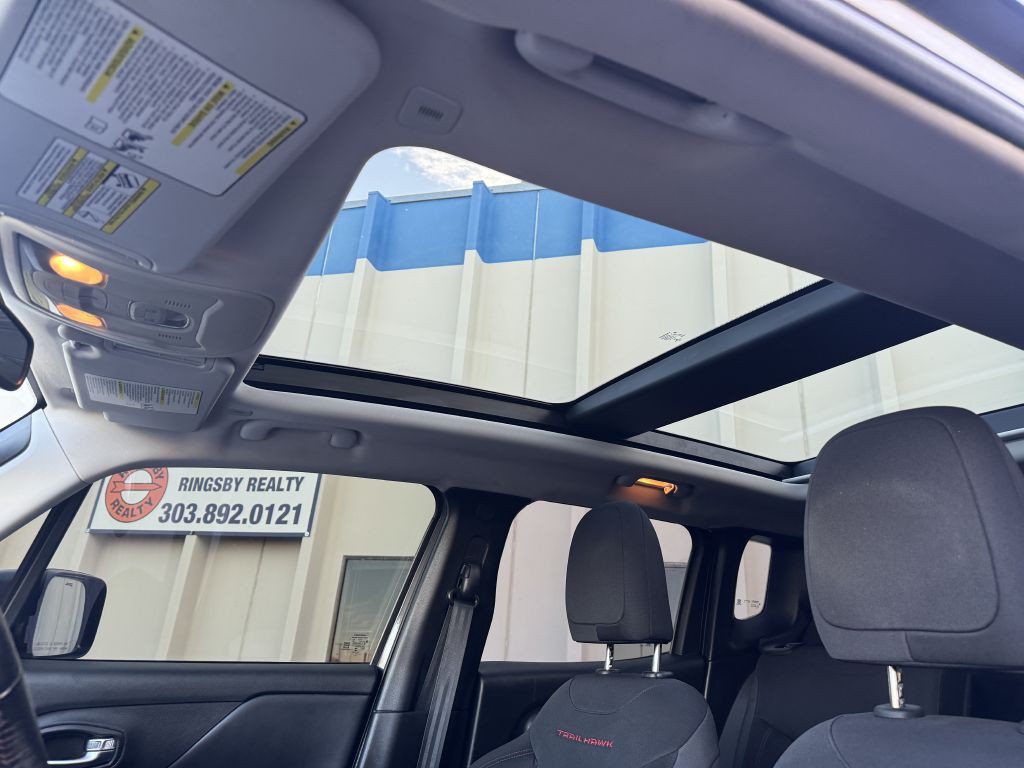 2018 Jeep Renegade Image 16