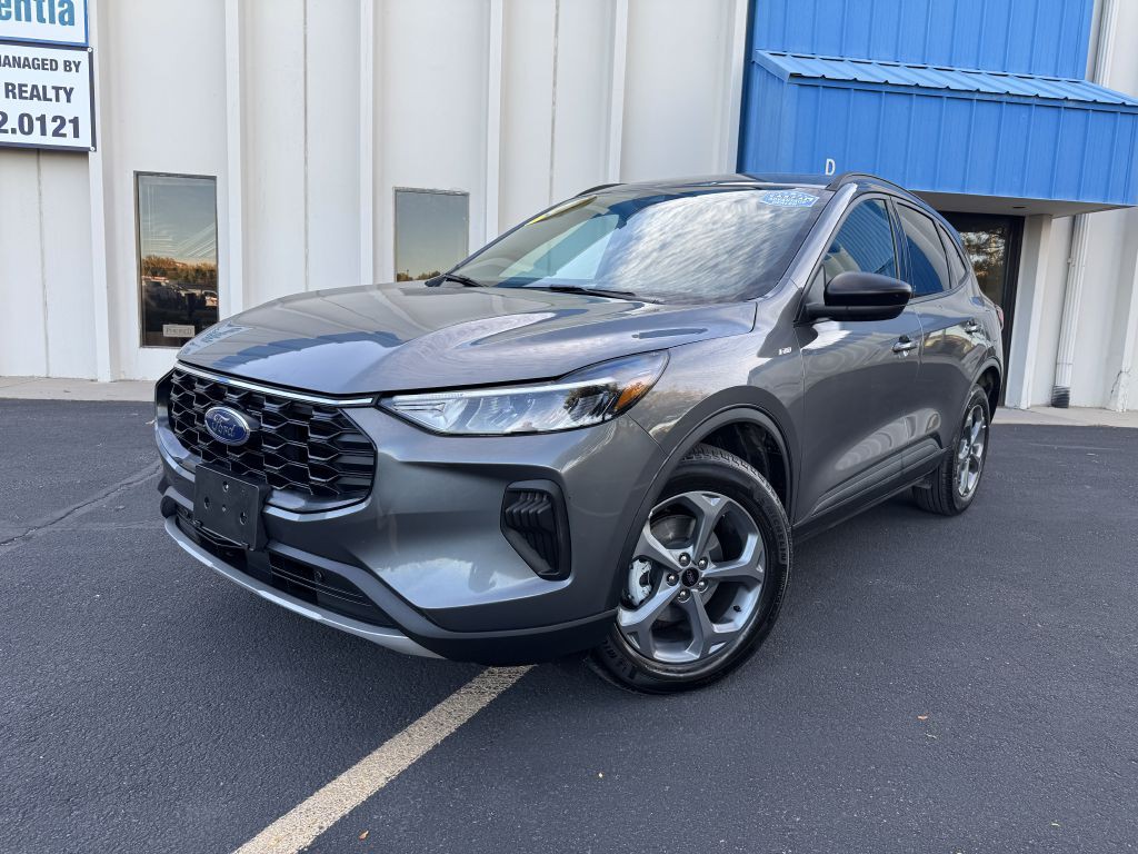 2025 Ford Escape Image 1