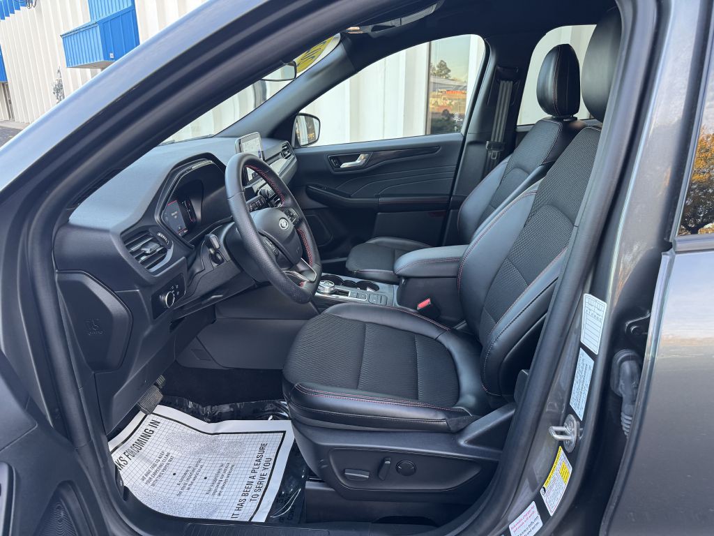 2025 Ford Escape Image 11
