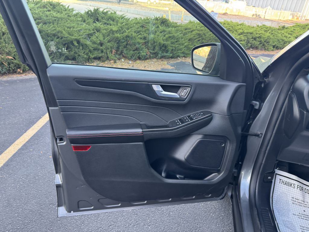 2025 Ford Escape Image 15