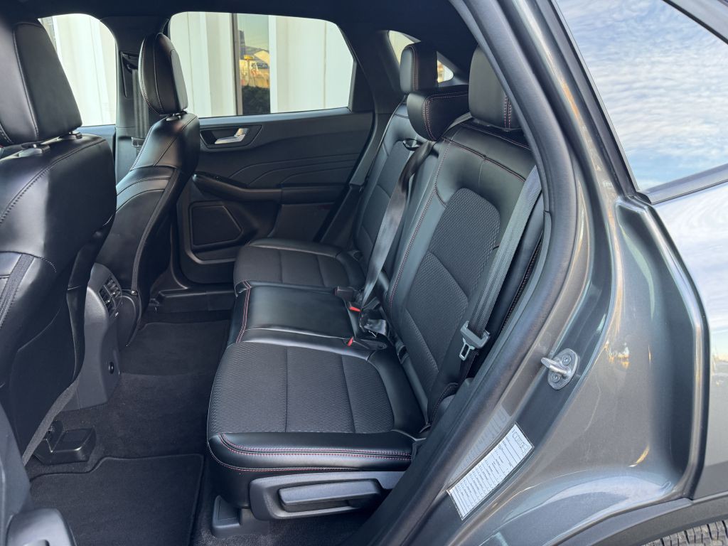 2025 Ford Escape Image 16