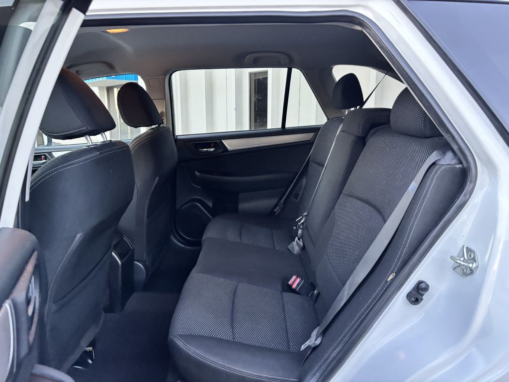 2017 Subaru Outback Image 16