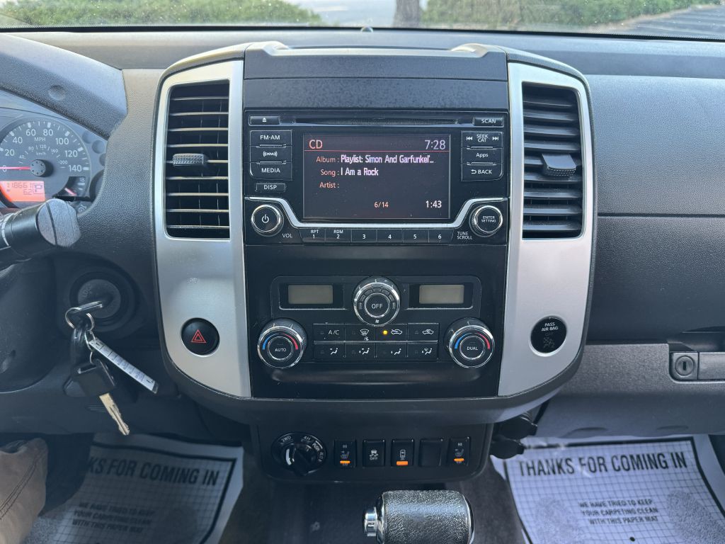 2016 Nissan Frontier Image 19