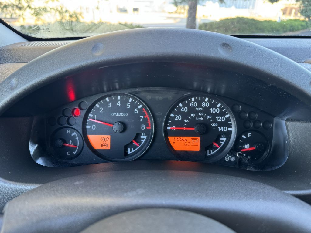 2016 Nissan Frontier Image 21