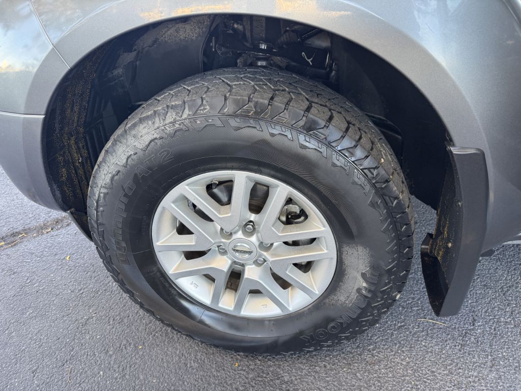 2016 Nissan Frontier Image 26