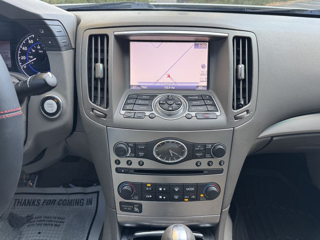 2013 INFINITI G37 Image 19