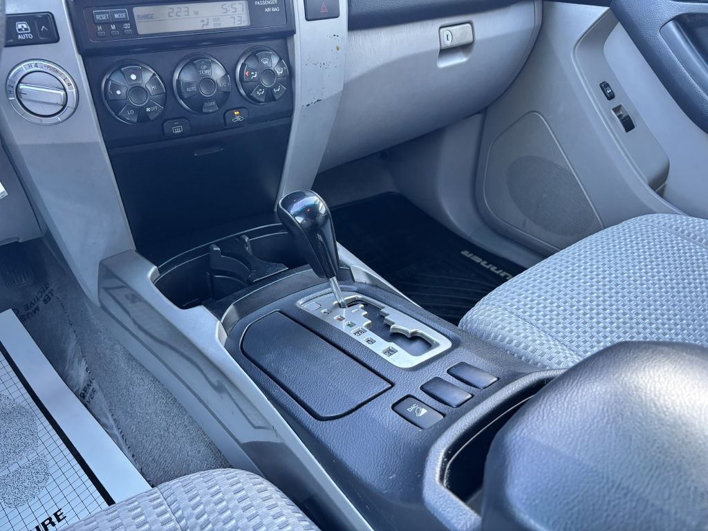 2008 Toyota 4Runner Image 18