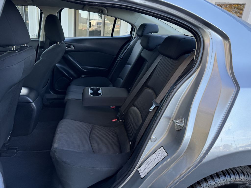 2016 Mazda Mazda3 Image 16